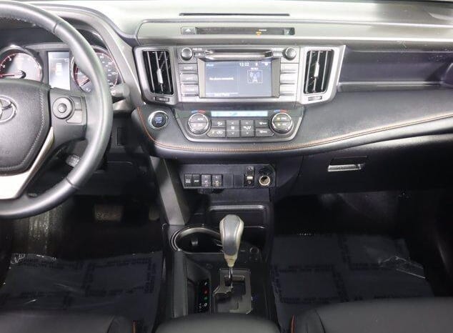 Toyota RAV4 SE, like New full